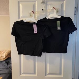 13 Ct Wild Fable Black Cropped Short Sleeve Tee